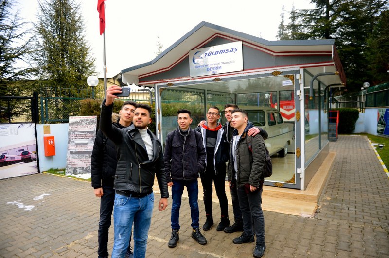 Kapsamlı bakımının tamamlanmasının ardından 3 Mart 2018'de ziyarete açılan "Devrim otomobili müzesi" yoğun ilgi görüyor.