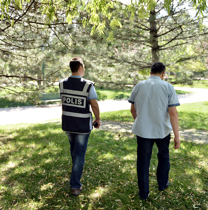 Eskişehir'de ailelerin ve çocukların parklarda rahatça gezebilme için hazırlanan “Mobil Park Polisi” projesi hayata geçirildi.