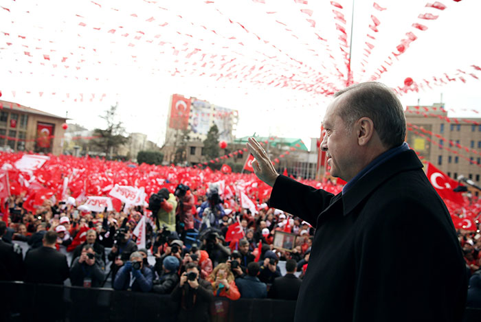 Cumhurbaşkanı Recep Tayyip Erdoğan, 16 Nisan’ın 15 Temmuz’un intikamı olacağını söyledi. 