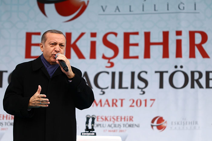 Cumhurbaşkanı Recep Tayyip Erdoğan, 16 Nisan’ın 15 Temmuz’un intikamı olacağını söyledi. 