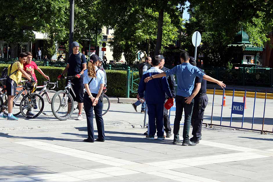 19 Mayıs Atatürk’ü Anma Gençlik ve Spor Bayramı, Eskişehir’de yoğun güvenlik önlemleri altında kutlandı. 