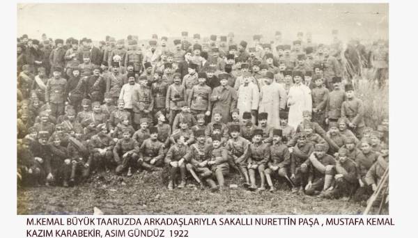 30 Ağustos Zaferi, Türkiye Cumhuriyeti için en önemli günlerden biridir. 26 Ağustos’ta başlayıp, 30 Ağustos’ta Türk ordusunun zaferiyle sonuçlanan Başkomutanlık Meydan Muharebesi (Büyük Taarruz) Türk ordusunun işgalci güçlere en ağır darbeyi vurması açısından çok önemlidir. Bu yıl 30 Ağustos'ta Zafer Bayramı'nın 93. yılını bugün kutluyoruz...