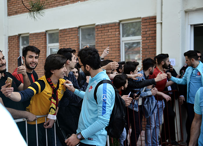 Moldova A Milli Futbol Takımı, 27 Mart Pazartesi günü Türkiye ile yapacağı özel maç için Eskişehir'e geldi. 