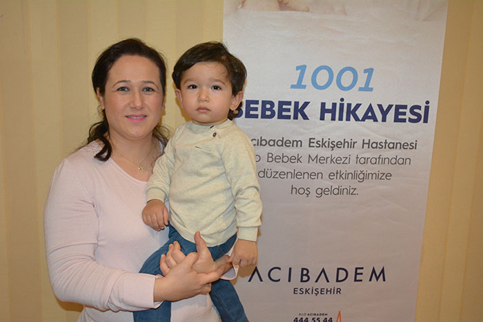 Acıbadem International Hastanesi Tüp Bebek Merkezi sorumlusu Dr. Fatih Öğüç, üreme sağlığının her 100 aileden 20’sini ilgilendiren bir konu olduğunu belirterek, "Özellikle üreme sağlığıyla ilgili ailelerin bilinçlenmesi çok önemli” dedi. 