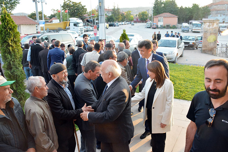 AK Parti İlçe Danışma Meclisi Toplantıları İnönü, Mahmudiye, Çifteler, Han ve Seyitgazi'de yapıldı.