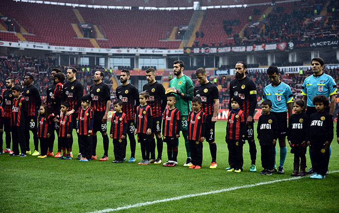 TFF 1. Lig'in 11. haftasında Eskişehirspor sahasında Ankaragücü'ne mağlup oldu. Karşılaşmaya etkili başlayan taraf Eskişehirspor’du. Maç boyunca gol pozisyonlarına giren taraf bizdik ancak Ankaragücü az bulduğu pozisyonları gole dönüştürerek sahamızdan galibiyetle ayrılan taraf oldu. Eskişehirspor: 1 - Ankaragücü: 3