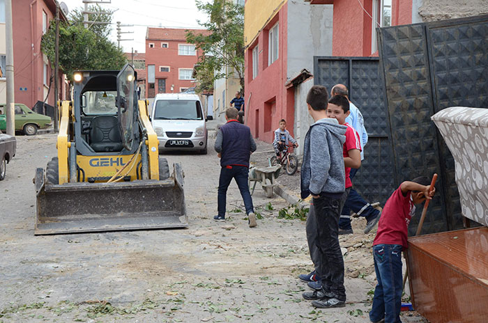 Eskişehir'de 11 yıldır kayıp olarak aranan şahsın cesedi, arkadaşının evinin bahçesinde bulundu. 