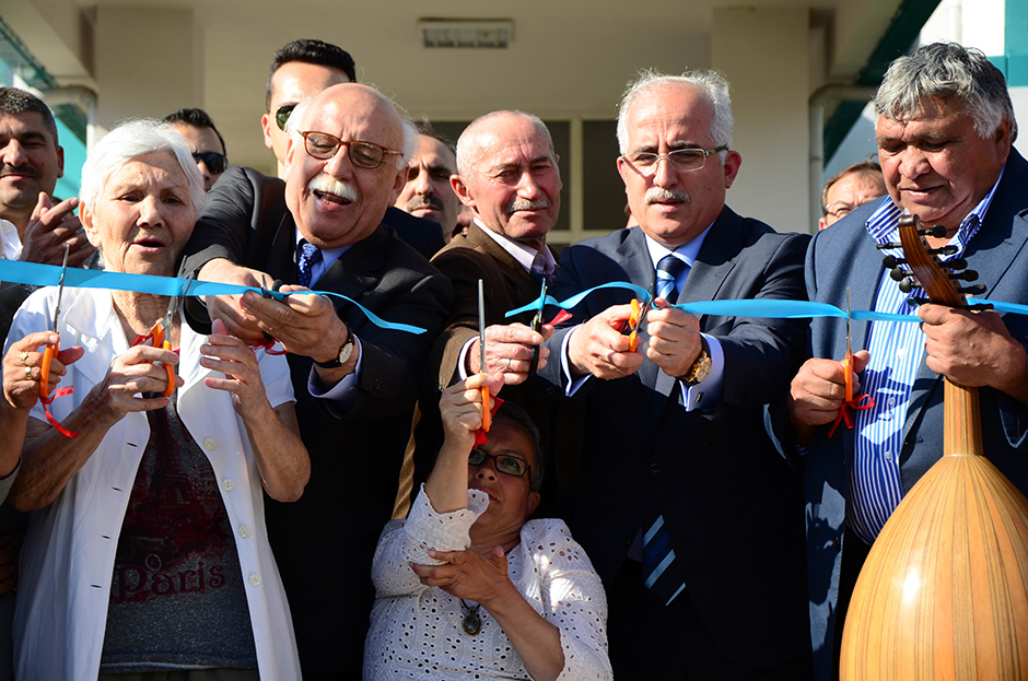 BAKAN AVCI AÇILIŞLARA KATILDI