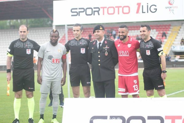 Spor Toto 1. Lig’in son haftasında Bolu Atatürk Stadyumu’nda oynanan Boluspor-Eskişehirspor karşılaşması, Boluspor’un 3-2’lık galibiyetiyle sonuçlandı. Es Es 83. dakikada gol bulup umutlandıktan saniyeler sonra 3. golü yedi.