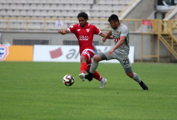 Spor Toto 1. Lig’in son haftasında Bolu Atatürk Stadyumu’nda oynanan Boluspor-Eskişehirspor karşılaşması, Boluspor’un 3-2’lık galibiyetiyle sonuçlandı. Es Es 83. dakikada gol bulup umutlandıktan saniyeler sonra 3. golü yedi.