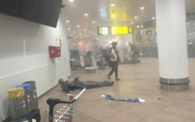 Belçika'ının başkenti Brüksel'deki Zaventem Havalimanı'nda iki patlama meydana geldi. İşte o patlamadan kareler.. Habertürk