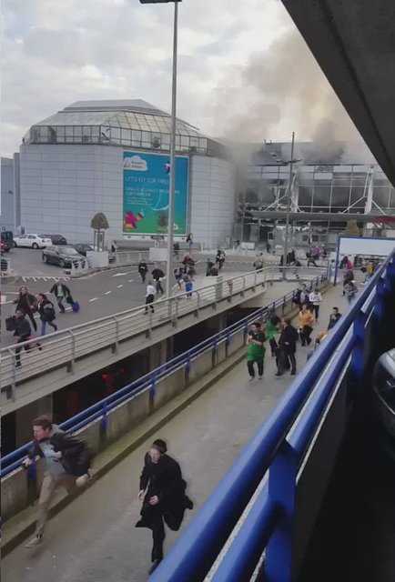 Belçika'ının başkenti Brüksel'deki Zaventem Havalimanı'nda iki patlama meydana geldi. İşte o patlamadan kareler.. Habertürk