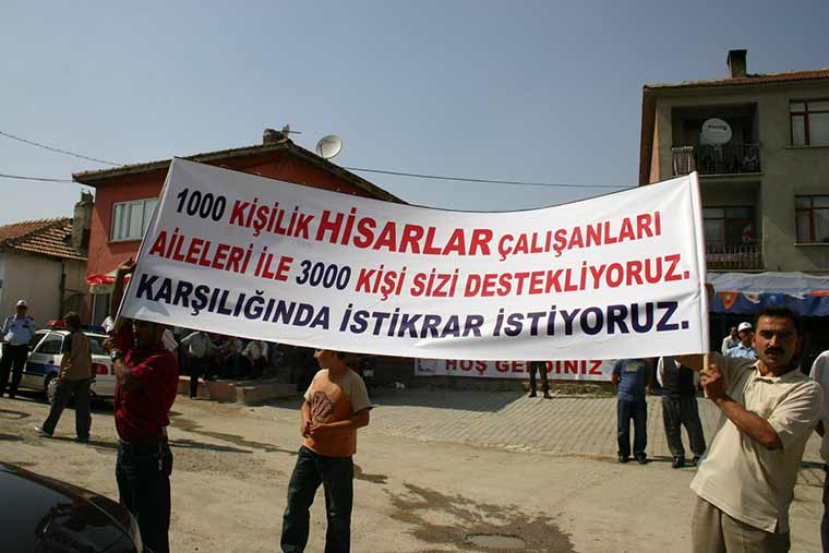 2007-2011 arasında Eskişehir Milletvekilliği yapan Kemal Unakıtan vefat etti. Kentimizin hemen her sorununa el atan Unakıtan, ciddi projelere imza attı. Unakıtan, esprili ve hoşgörülü kişiliğiyle de hatırlanacak.