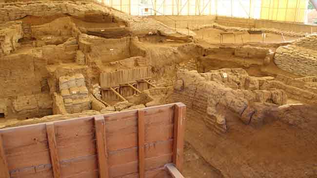 Çatalhöyük Neolitik Kenti Kazı Başkanı Anadolu Üniversitesi öğretim üyesi Doç. Dr. Ali Umut Türkcan, yeni kazdıkları alanda sokak olgusunun görüldüğünü ve ikinci bir mahalleyi ortaya çıkardıklarını söyledi.