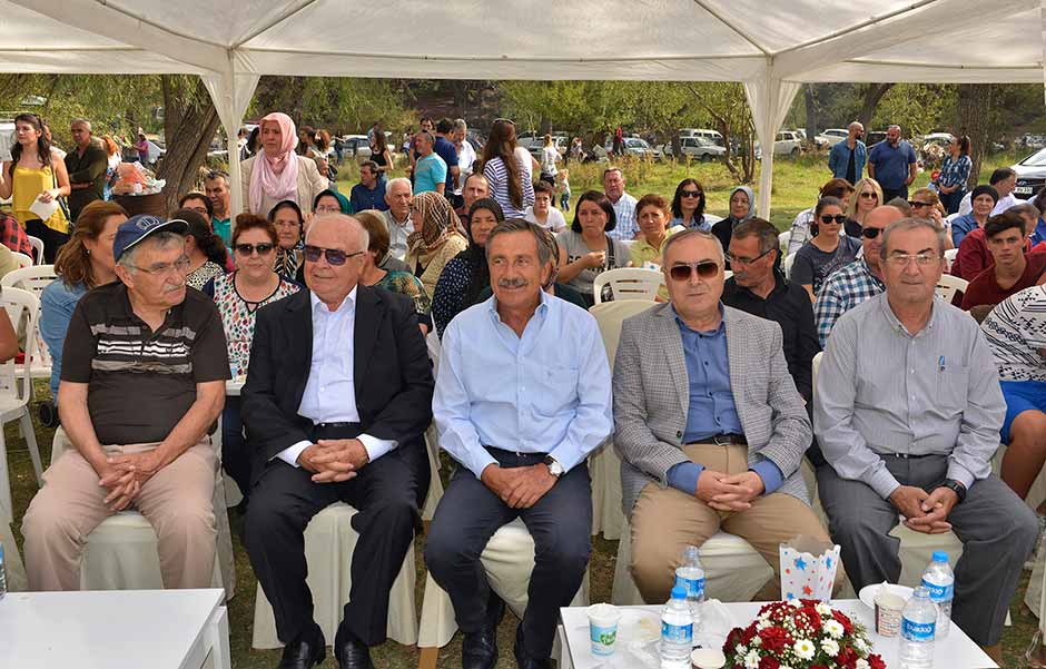 Eskişehir Kuzey Kafkas Kültür ve Dayanışma Derneği tarafından 18. Geleneksel Azhvala Şenliği Musaözü mesire alanında yapıldı.