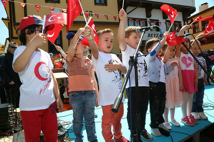 Odunpazarı Belediyesi; 23 Nisan Ulusal Egemenlik ve Çocuk Bayramı’ı şölen havasında kutladı. 