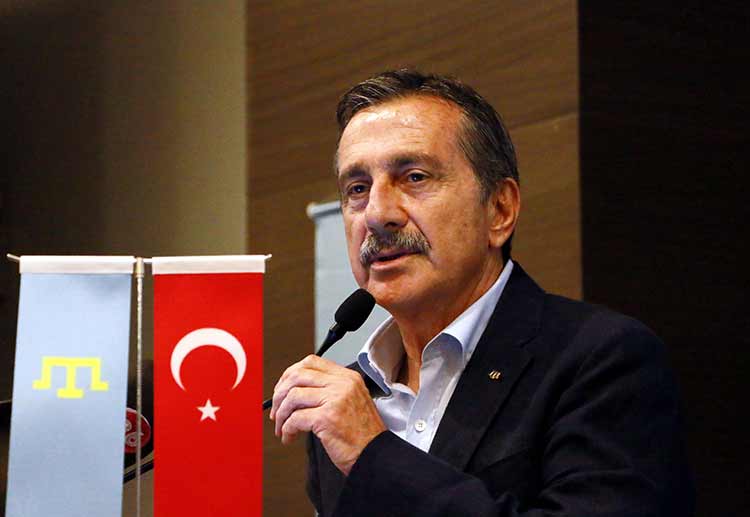 Kırım Tatar halkının lideri, Ukrayna Milletvekili Mustafa Abdülcemil Kırımoğlu, Fetullahçı Terör Örgütü'nün (FETÖ) darbe girişimine ilişkin, "Türkiye'nin 15 Temmuz'da yaşadığı olayları üzüntüyle karşıladık. Böyle bir şeyi beklemiyorduk. Demokratik bir ülke olan Türkiye'ye askeri bir darbe yakışmaz." dedi.