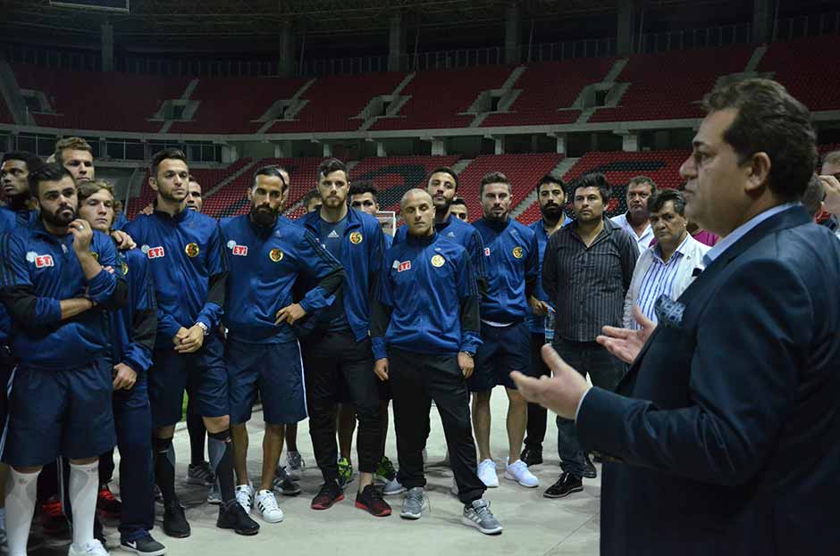 Elazığspor maçı yeni stadyumda oynanacak