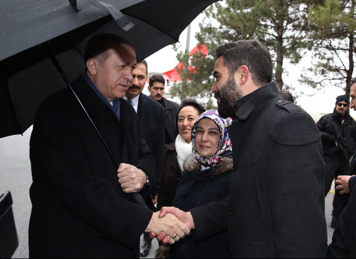 Cumhurbaşkanı Recep Tayyip Erdoğan, geçen hafta cuma günü kentimizde açılış törenine katıldı. Gündeminde referandum ve açılışı yapılan tesisler vardı. Ama hepsi bu kadar değildi elbette...