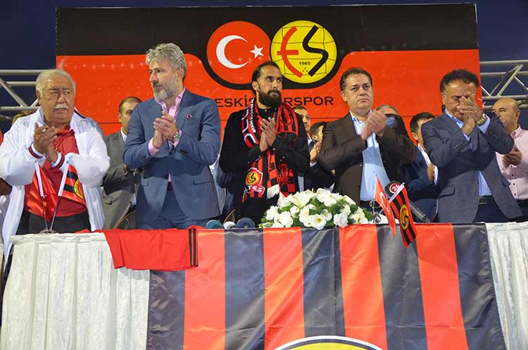 Erkan Zengin Eskişehirspor'da