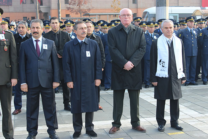 Eskişehir’de, Atatürk’ün ölümünün 79’uncu yıl dönümü münasebetiyle anma töreni düzenlendi. 