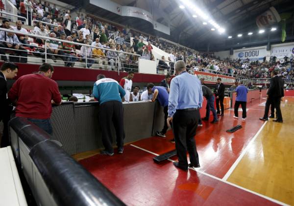 Tahincioğlu Basketbol Süper Ligi'nde 6'ncı hafta mücadelesinde temsilcimiz Eskişehir Basket, Pınar Karşıyaka'yı deplasmanda 74-70 yendi.
