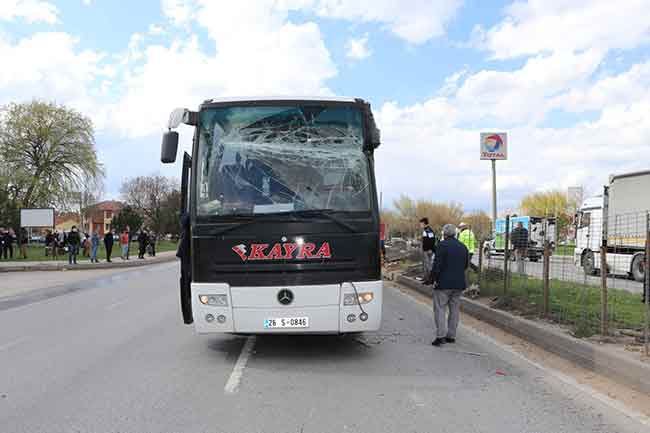 Çevre yolunda trafik sıkışıklığına ve uzun kuyruklara sebep olan 4 aracın karıştığı kazayla ilgili soruşturma devam ediyor.