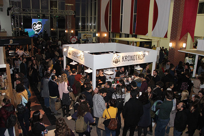 Eskişehir’de ilk kez düzenlenen “Coffee Carnaval Blues Session” festivalinde kahve tutkunları bir araya geldi. 