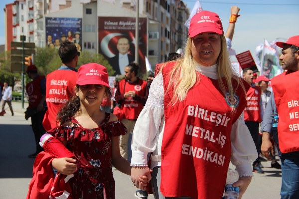 Eskişehir’de, 1 Mayıs Emek ve Dayanışma Günü coşku içinde kutlandı. 