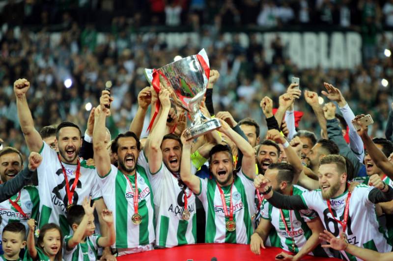 Türkiye Futbol Federasyonu Yönetim Kurulu bugün gerçekleştirdiği toplantıda, 2017-2018 Sezonu Türkiye Kupası, TFF 1. Lig play-off finali ve Turkcell Süper Kupa 2018'in oynanacağı şehirleri belirledi.  Alınan karara göre; 2017-2018 Sezonu Türkiye Kupası finali Eskişehir'de oynanacak