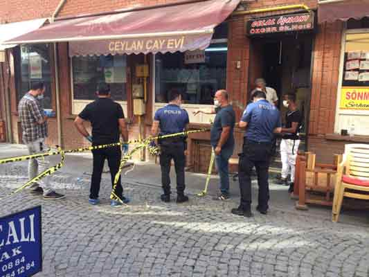 Yapılan çalışmalarda polis, hayatını kaybeden Metin D.'nin yakınlarının yaklaşık 2 gündür kendisinden haber alamadığını tespit etti.