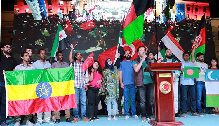 Eskişehir'de demokrasi nöbeti 8'nci gününde