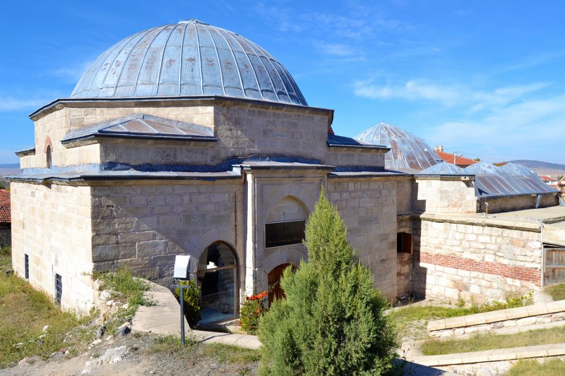 1207 yılında Alaaddin Keykubat’ın annesi Ümmühan Hatun tarafından yaptırılan 811 senelik tarihi Selçuklu hamamına kurulan dünyanın ilk Bor ve Etnografya Müzesi, barındırdığı tarihi doku ve eşsiz eserleri ile misafirlerini ağırlıyor. 