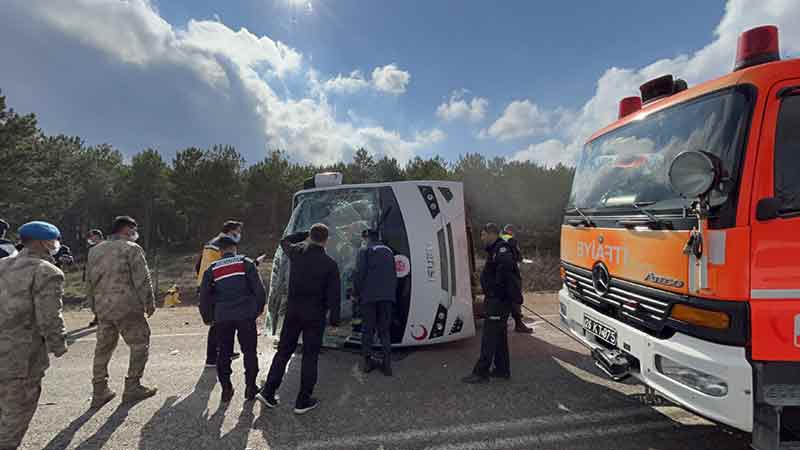 Yaralıların hayati tehlikelerinin olmadığı ve tedavilerinin devam ettiği öğrenildi.