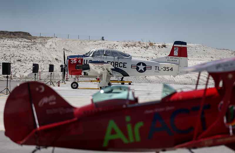 Ayrıca yaklaşık 20 yıldır birlikte uçuşlar yapan "The Acrobats" pilotları hünerlerini sergileyecek.