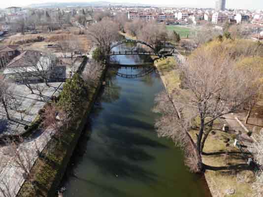 Hava sıcaklıklarının önümüzdeki hafta da mevsim normallerinin üzerinde seyretmesi ve güneşli olması bekleniyor.