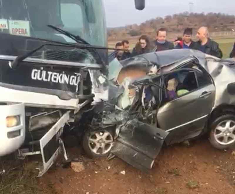 Olay yerinde hayatını kaybedenlerin cenazeleri otopsileri yapılmak üzere Eskişehir Osmangazi Üniversitesi Tıp Fakültesi Hastanesi morguna kaldırıldı.