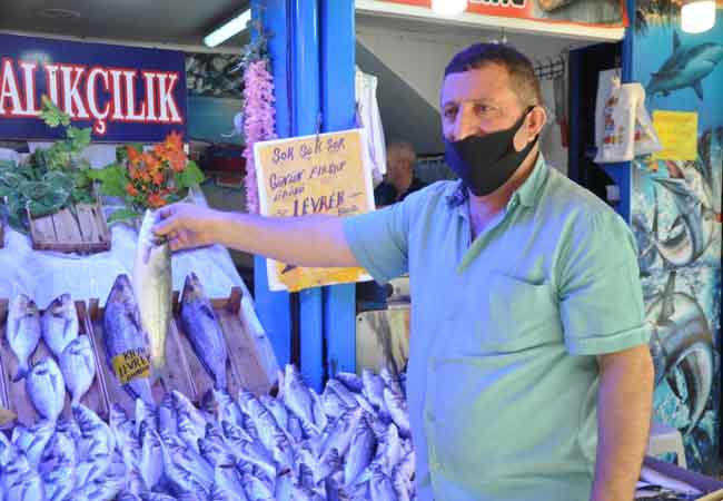 ...vatandaşların balığa yoğun talep gösterdiğini vurguladı. 