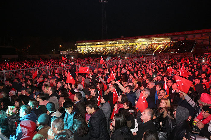 Eskişehir'de Nilüfer konseri