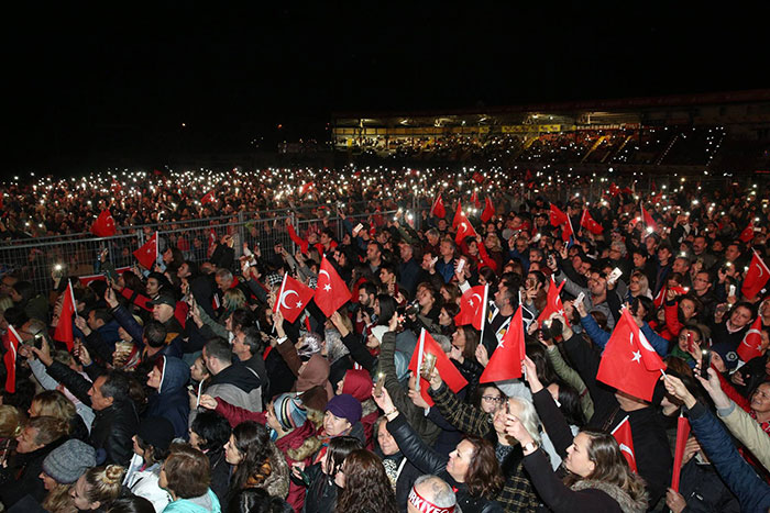 Eskişehir'de Nilüfer konseri