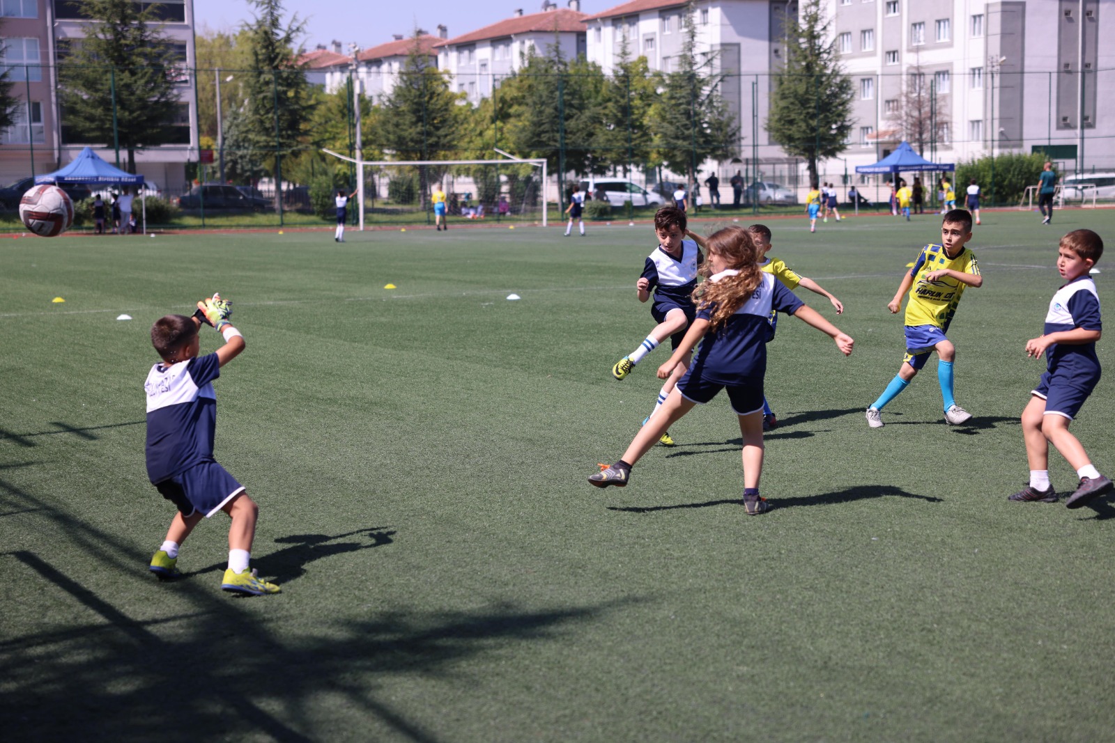 Turnuvaya, 2012-2017 doğumlu çocuklardan oluşan Odunpazarı Belediye Spor, Öncü Spor, Ihlamurkent Spor ve Altay Spor takımlarından 300 sporcu katıldı.Genç sporcular büyük bir heyecanla sahaya çıkarak yeteneklerini sergiledi. Turnuva boyunca 20 maç oynandı ve kıyasıya rekabet yaşandı.