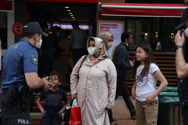 ...maske takmamakta ısrarcı olan şahıslar hakkında idari işlem uygulamalarını istedi.