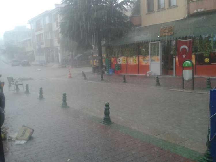 Eskişehir'de şiddetli yağmur