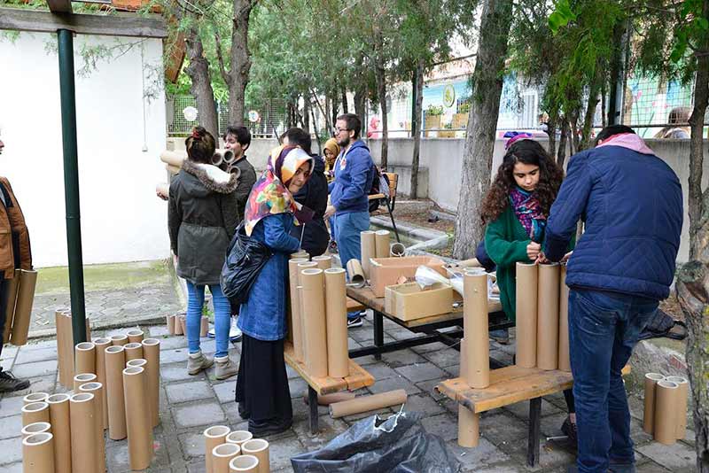 Tepebaşı Belediyesi tarafından desteklenen ve Sakin Okul Derneği önderliğinde oluşturulan Şenlikli Toplum Platformu, Esentepe Mahallesi’nde vatandaşlar ile birlikte keyifli bir etkinliğe daha imza attı. 