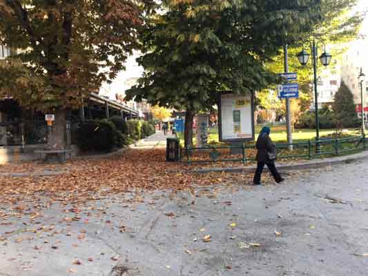 ...güneş ışınlarının da etkisiyle görenlerin adeta tablo gibi manzaralarla karşılaşmasına neden oluyor.