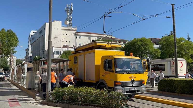 Ekiplerin müdahalelerinin ardından ulaşım ve trafik normale döndü.