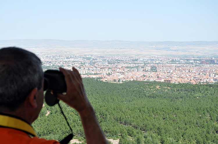 Eskişehir'de, Kocakır mevkisinde yapılan orman yangını tatbikatı, gerçeğini aratmadı. 