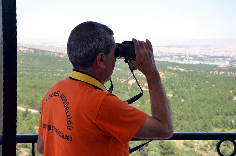 Eskişehir'de, Kocakır mevkisinde yapılan orman yangını tatbikatı, gerçeğini aratmadı. 