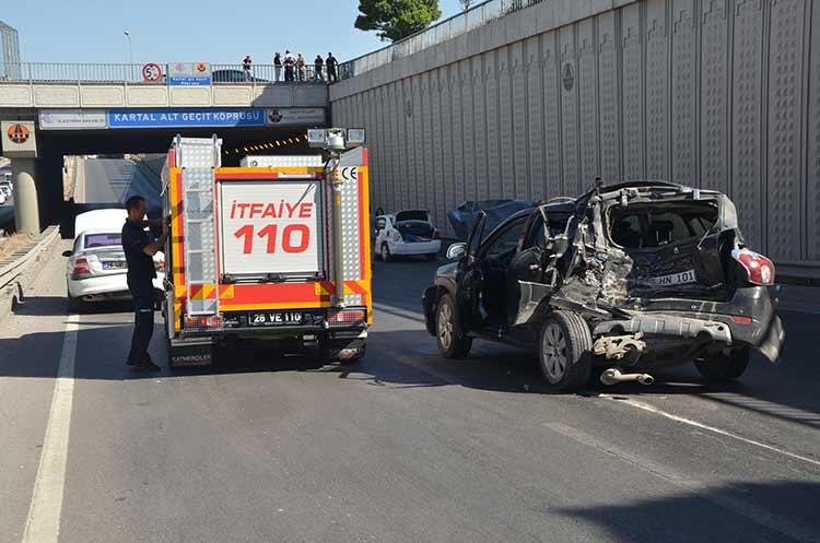 Eskişehir'de zincirleme kaza: 8 yaralı