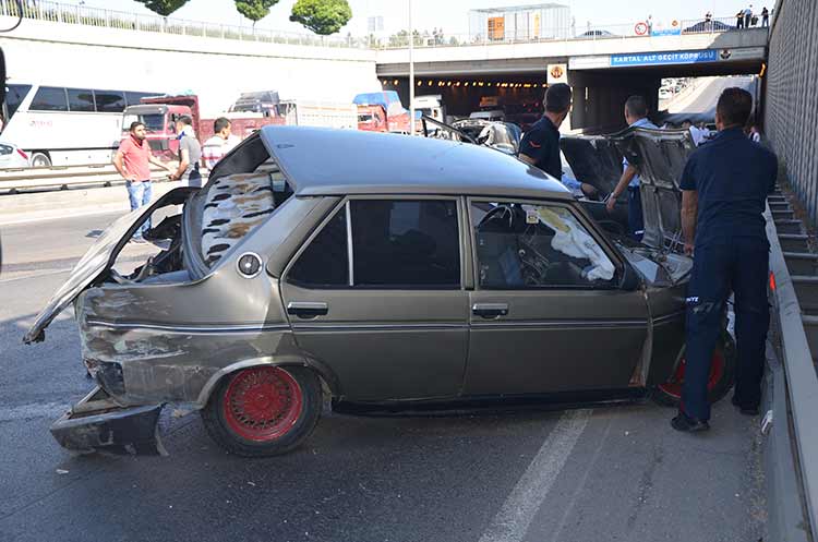 Eskişehir'de zincirleme kaza: 8 yaralı